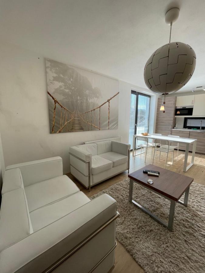 Apartmány Diamant Bratislava Exterior foto